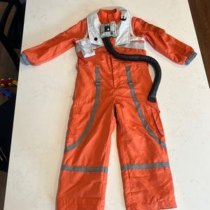 X-wing pilot's jump suit Star Wars Halloween costume